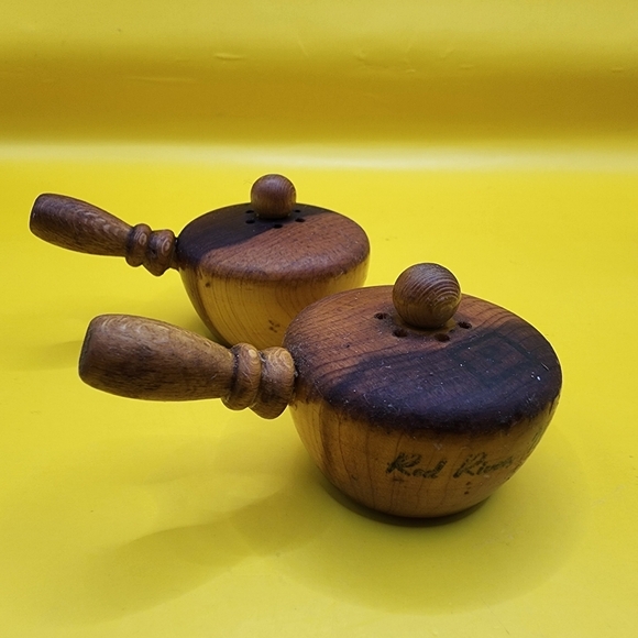Vintage Wooden Mini Pots Salt Pepper Shakers New Mexico Red River - Picture 1 of 6